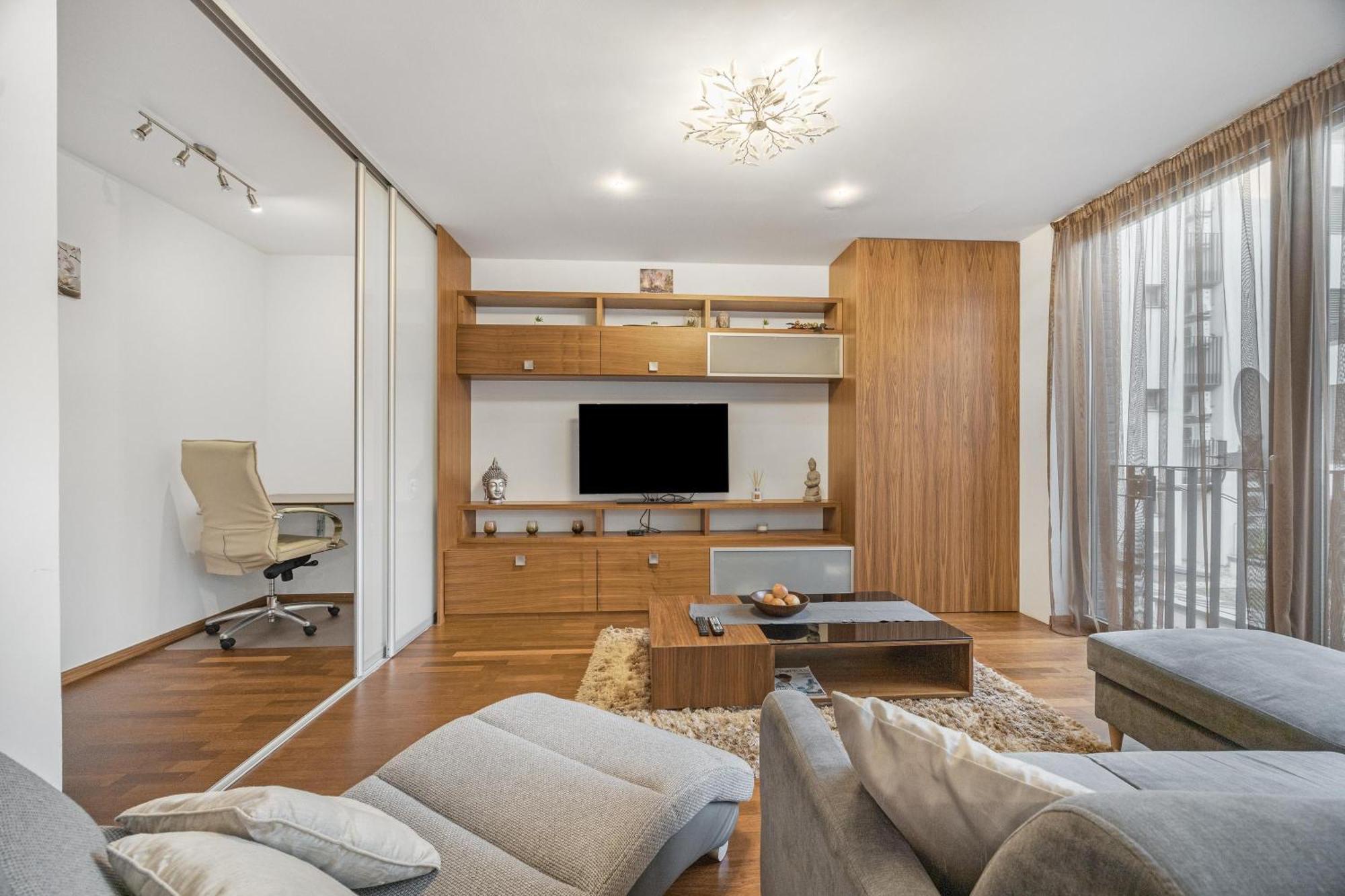 Revon Business Apartment 48 Dunajska Bratislava Buitenkant foto